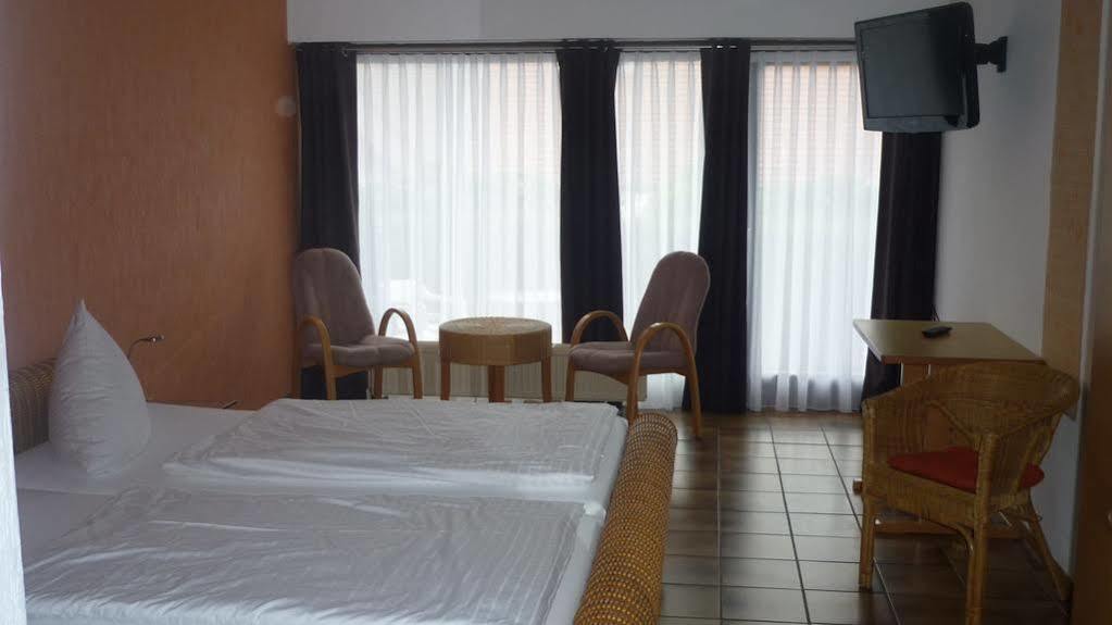 Forsthaus Alter Foerster Otel Bad Oeynhausen Dış mekan fotoğraf
