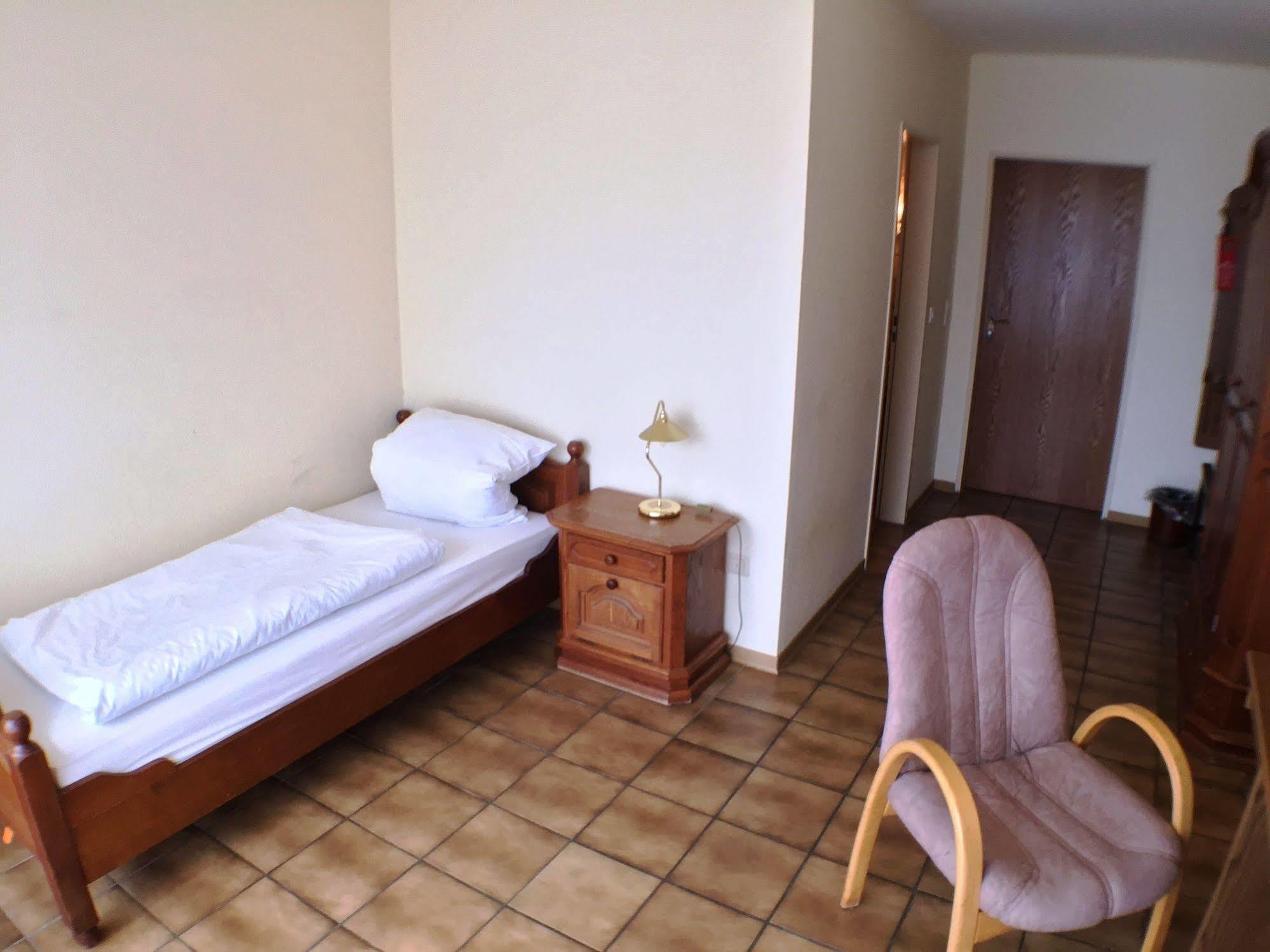 Forsthaus Alter Foerster Otel Bad Oeynhausen Dış mekan fotoğraf