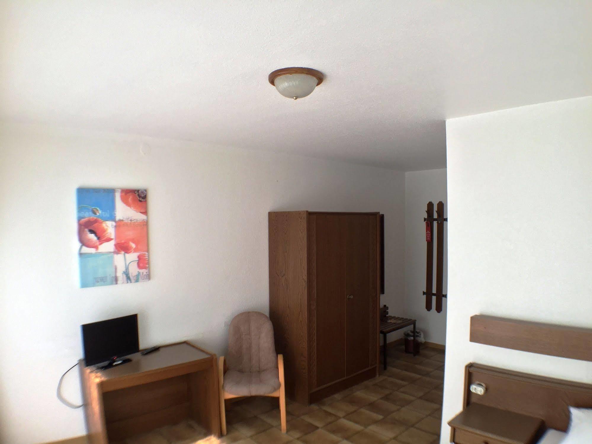 Forsthaus Alter Foerster Otel Bad Oeynhausen Dış mekan fotoğraf
