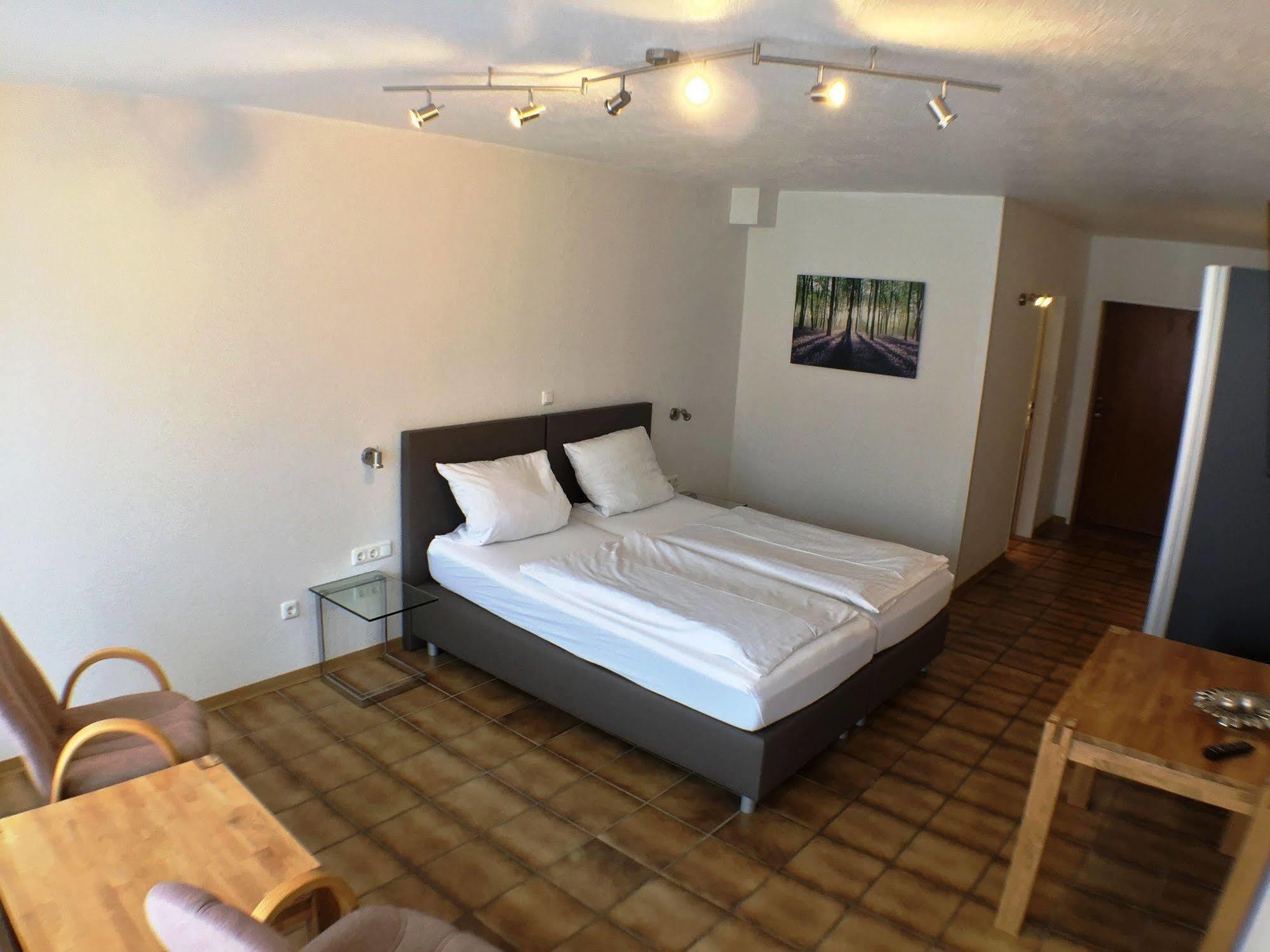 Forsthaus Alter Foerster Otel Bad Oeynhausen Dış mekan fotoğraf