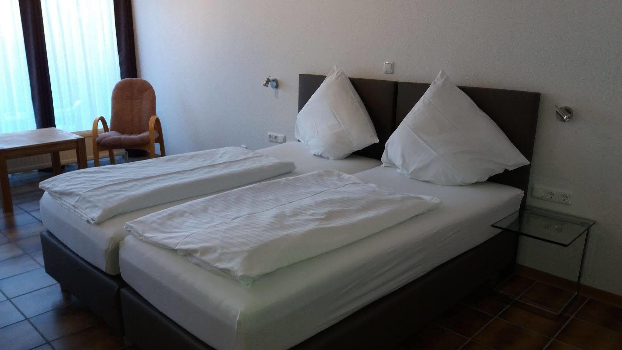 Forsthaus Alter Foerster Otel Bad Oeynhausen Dış mekan fotoğraf